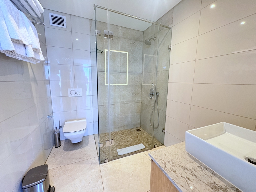 To Let 2 Bedroom Property for Rent in Sea Point Western Cape
